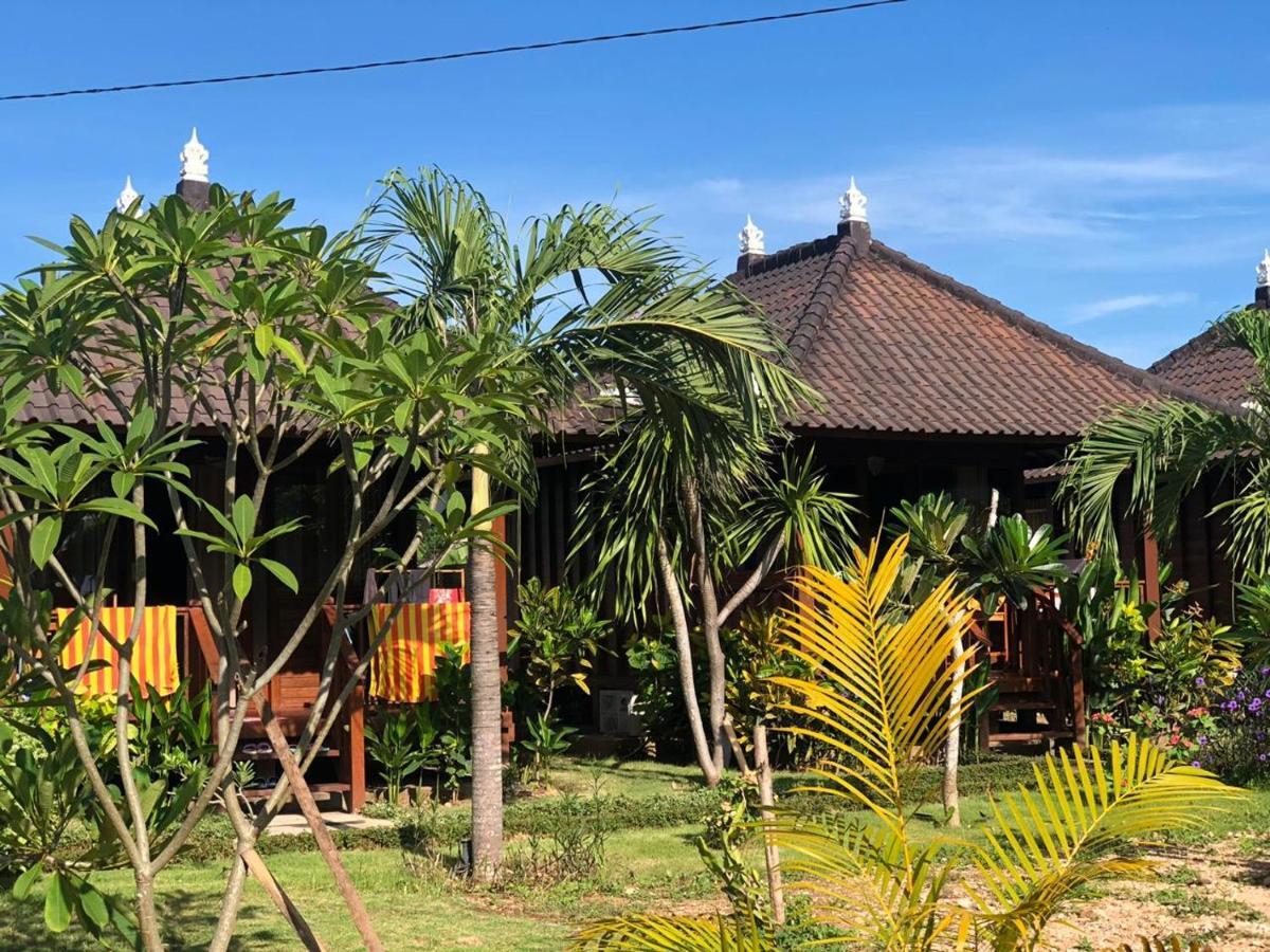 Gatri Hut Hotel Lembongan Eksteriør billede