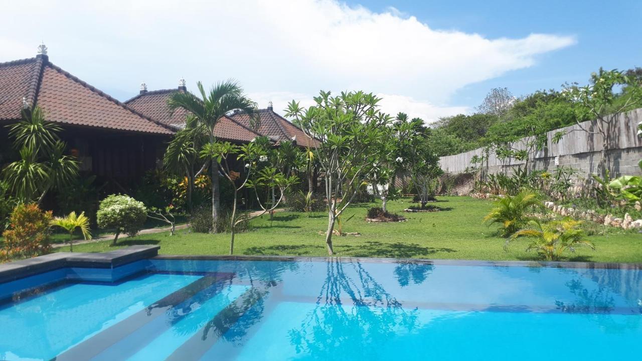 Gatri Hut Hotel Lembongan Eksteriør billede